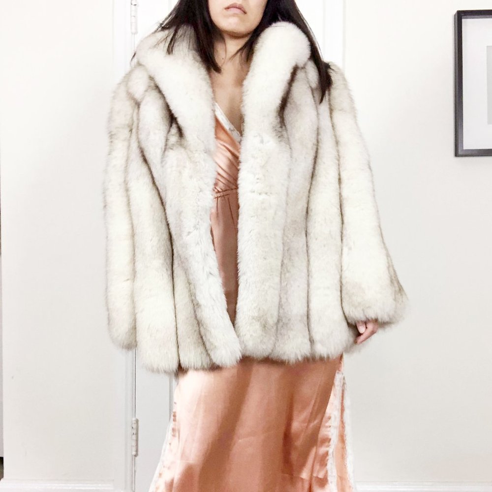 Bill Blass White and Grey Fox Fur Coat M/L // Vintage